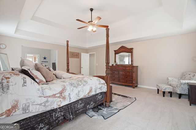3951 Oak Field Drive, Loganville, GA 30052