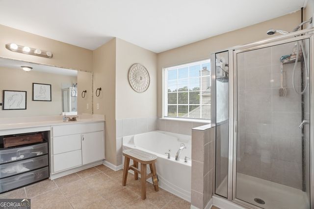 3951 Oak Field Drive, Loganville, GA 30052