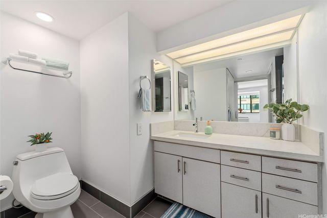 545 Queen Street 543, Honolulu, HI 96813