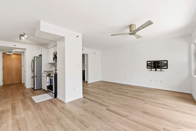 545 Queen Street 543, Honolulu, HI 96813
