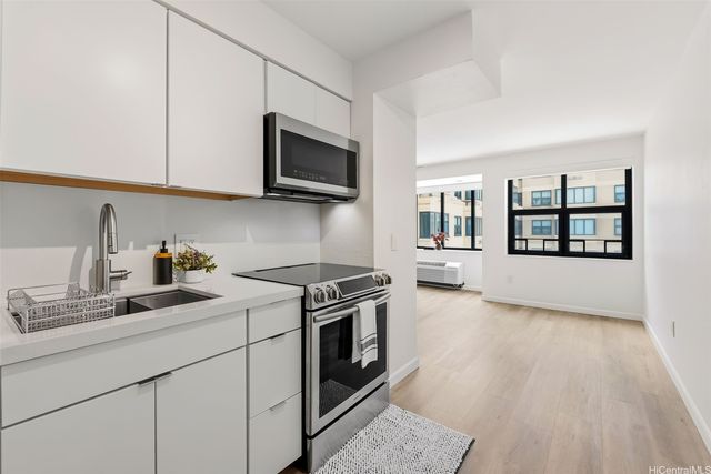 545 Queen Street 543, Honolulu, HI 96813