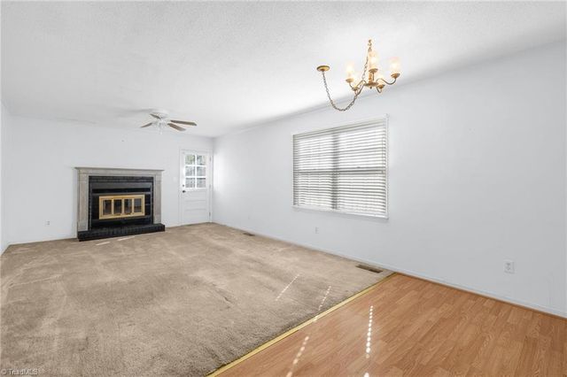 716 Meadowgreen Village Drive 4A, Eden, NC 27288