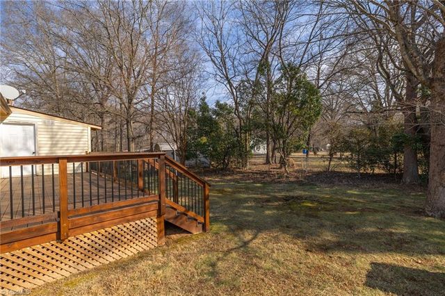 716 Meadowgreen Village Drive 4A, Eden, NC 27288