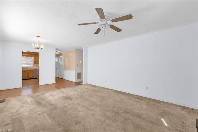 716 Meadowgreen Village Drive 4A, Eden, NC 27288