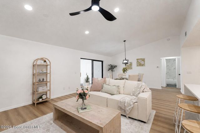 1137 Hill Avenue NW, Palm Bay, FL 32907