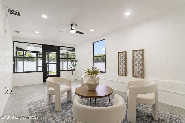 1137 Hill Avenue NW, Palm Bay, FL 32907