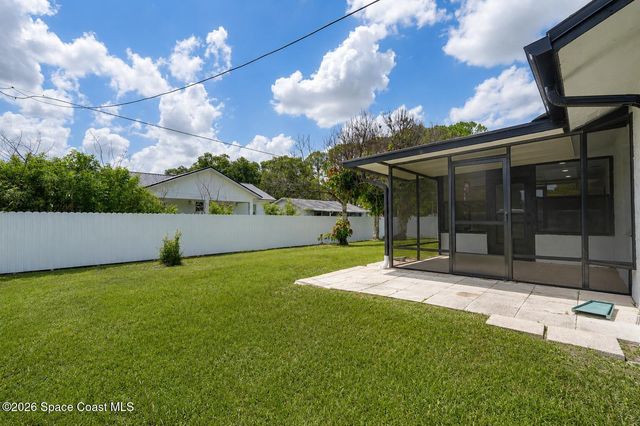 1137 Hill Avenue NW, Palm Bay, FL 32907