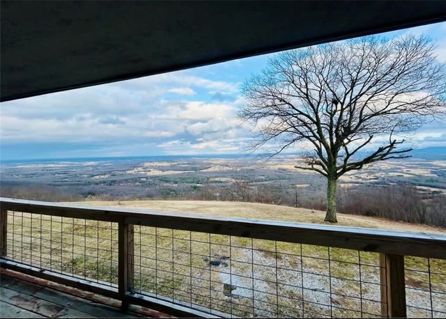 6913 Orchard Point, Harrison, AR 72601