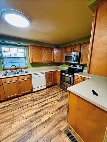 6913 Orchard Point, Harrison, AR 72601