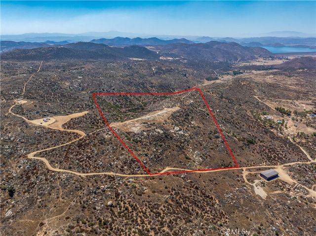 33445 Chameleon Road, Hemet, CA 92544