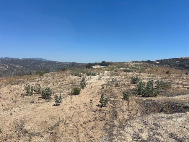 33445 Chameleon Road, Hemet, CA 92544