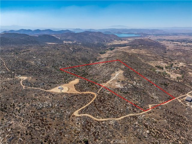 33445 Chameleon Road, Hemet, CA 92544