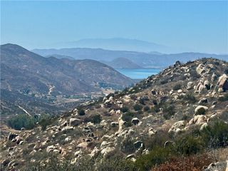 33445 Chameleon Road, Hemet, CA 92544