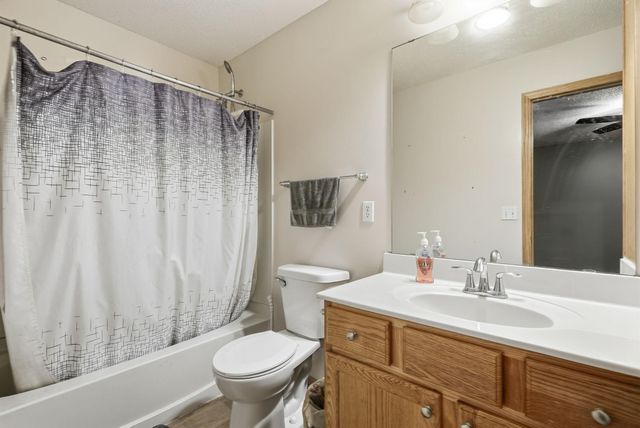 15459 Iodine Ridge NW, Ramsey, MN 55303