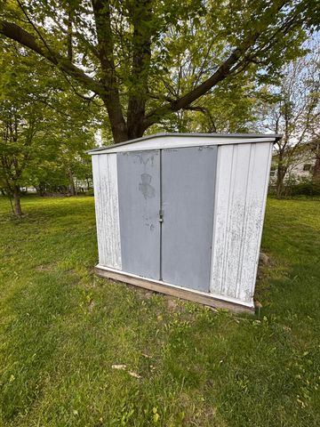 221 N Hayes Street, Bellefontaine, OH 43311
