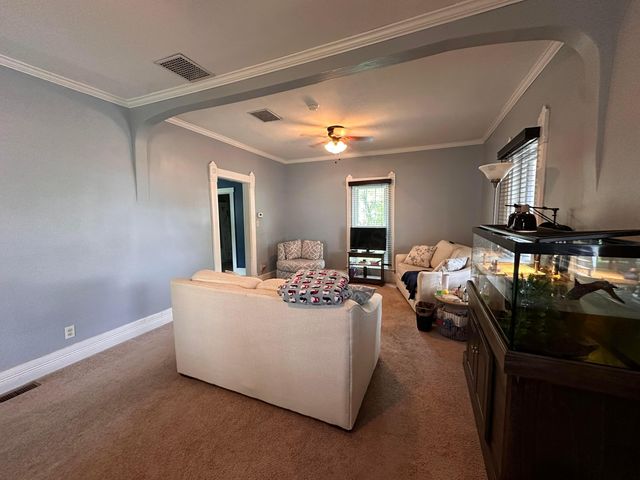 221 N Hayes Street, Bellefontaine, OH 43311