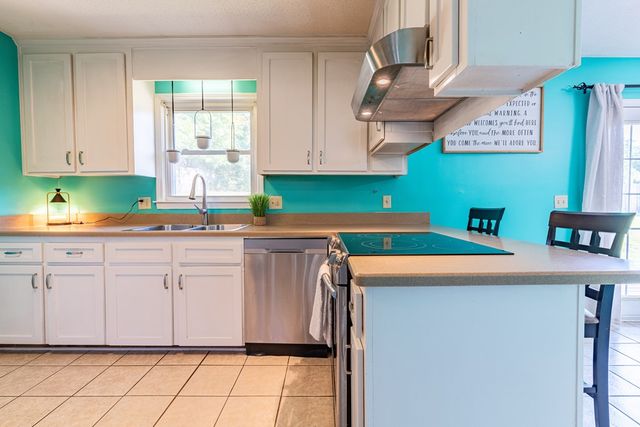 702 Dixie Drive, Enterprise, AL 36330