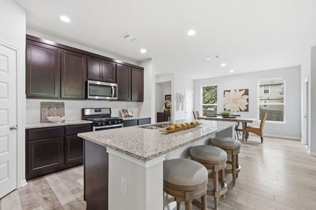 2211 Limestone Lake DR 40, Georgetown, TX 78633