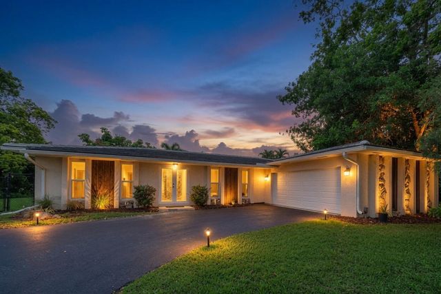 11901 NW 25th Street, Plantation, FL 33323