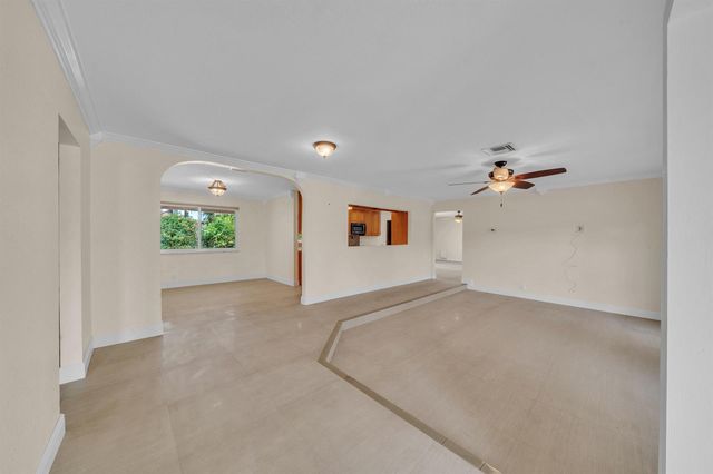 11901 NW 25th Street, Plantation, FL 33323