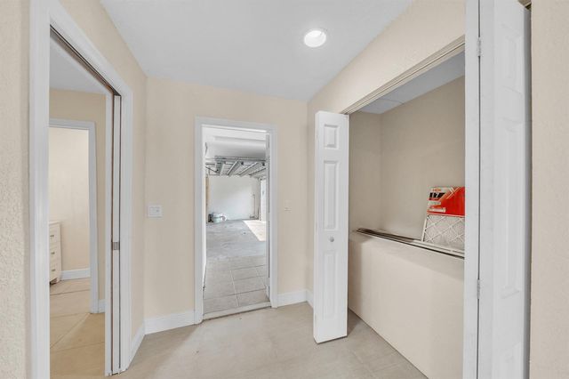 11901 NW 25th Street, Plantation, FL 33323
