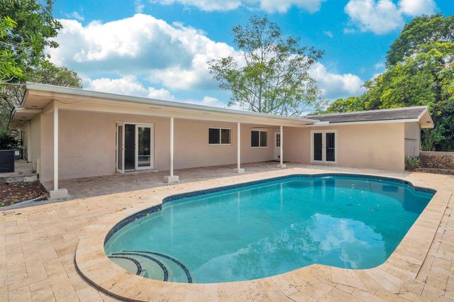 11901 NW 25th Street, Plantation, FL 33323