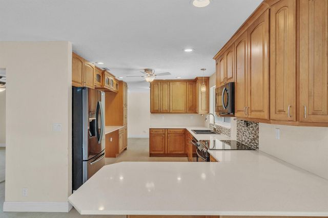 11901 NW 25th Street, Plantation, FL 33323