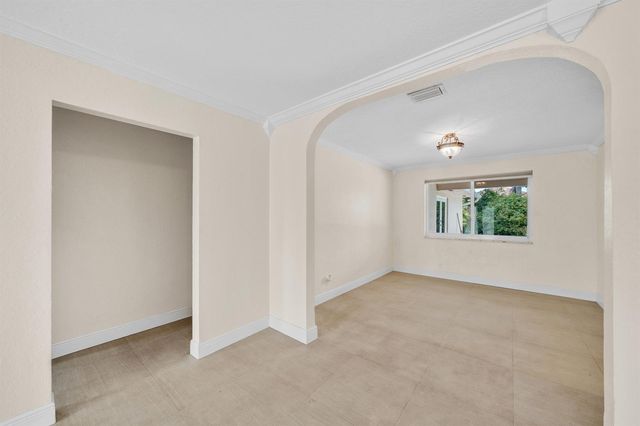 11901 NW 25th Street, Plantation, FL 33323