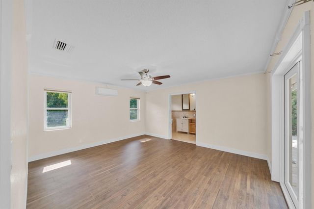 11901 NW 25th Street, Plantation, FL 33323