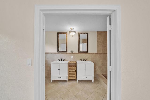 11901 NW 25th Street, Plantation, FL 33323