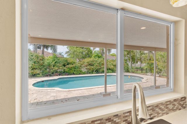 11901 NW 25th Street, Plantation, FL 33323