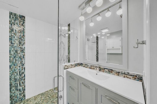 11901 NW 25th Street, Plantation, FL 33323