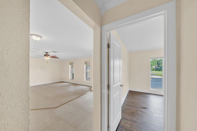 11901 NW 25th Street, Plantation, FL 33323