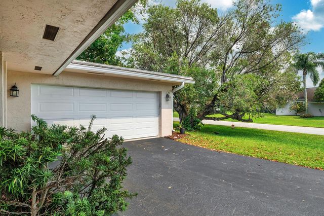 11901 NW 25th Street, Plantation, FL 33323