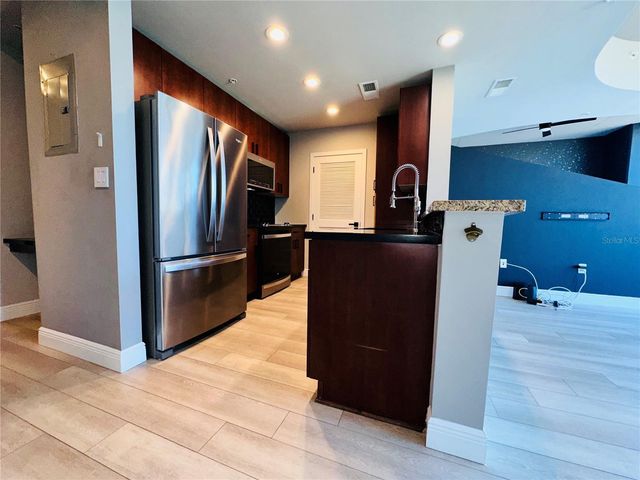 155 S COURT AVENUE 2412, Orlando, FL 32801