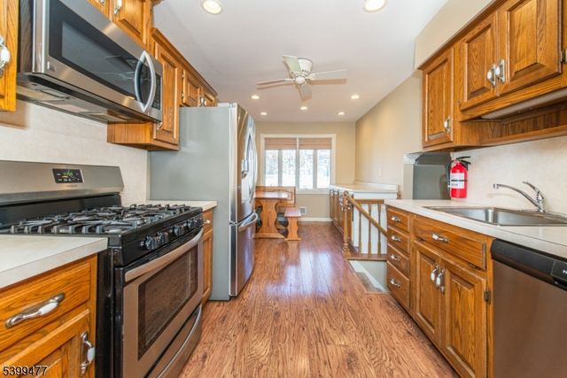 53 Westminster Dr, Parsippany-troy Hills Twp., NJ 07054