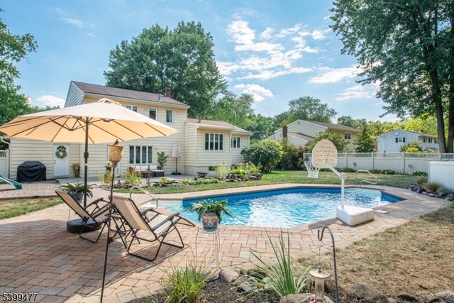 53 Westminster Dr, Parsippany-troy Hills Twp., NJ 07054