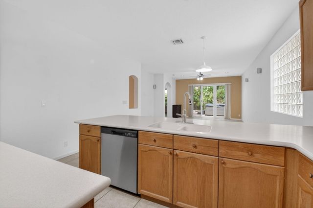 5049 Sancerre Circle, Lake Worth, FL 33463