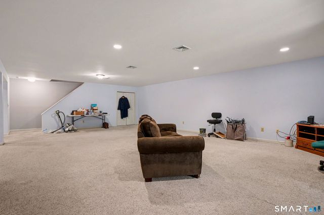 29 Greystone 29, Shelton, CT 06484