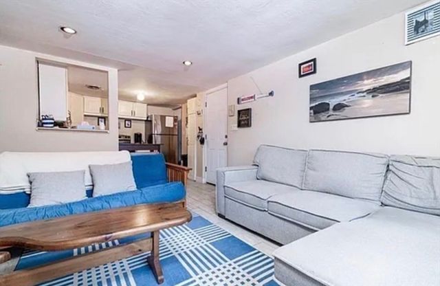 20 Miller St 1, Quincy, MA 02169