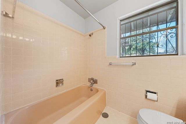 303 Marquis Ln, San Antonio, TX 78216