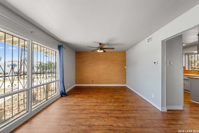 303 Marquis Ln, San Antonio, TX 78216