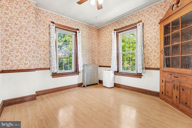 311 BROAD ST, Harleysville, PA 19438