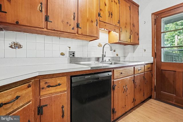 311 BROAD ST, Harleysville, PA 19438