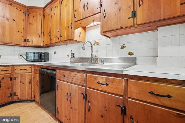 311 BROAD ST, Harleysville, PA 19438