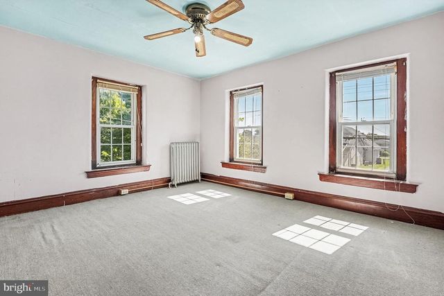 311 BROAD ST, Harleysville, PA 19438