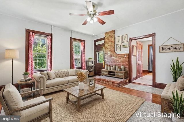 311 BROAD ST, Harleysville, PA 19438