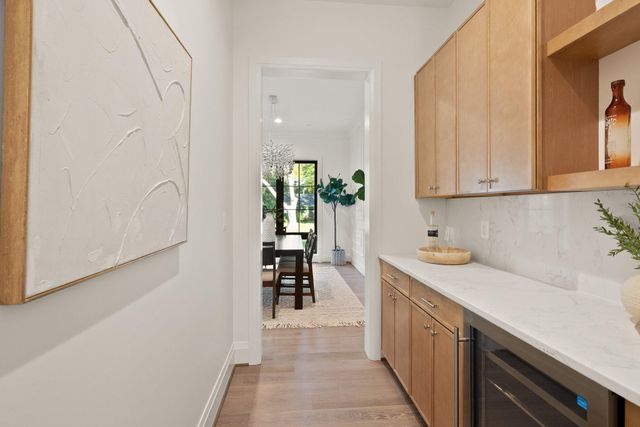 9205 ROSEHILL DR, Bethesda, MD 20817