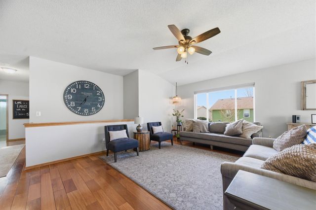 5905 E 49th Ct N, Bel Aire, KS 67220