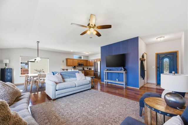 5905 E 49th Ct N, Bel Aire, KS 67220